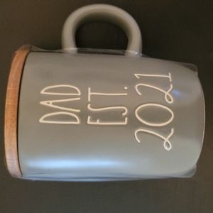 Rae Dunn DAD EST. 2021 gray mug with wooden lid